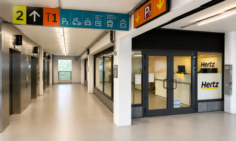 Meeting Point at Charleroi (CRL) Airport Terminal 2| transfers2airport.be